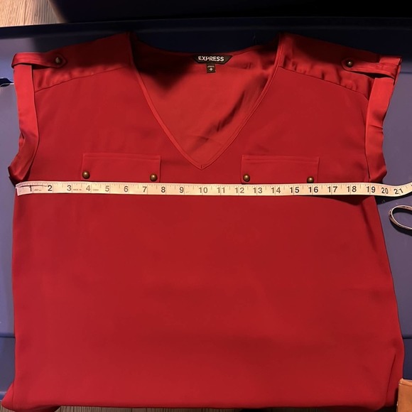 Express Burgundy M Cuffed Cap Sleeve Blouse - Picture 9 of 10